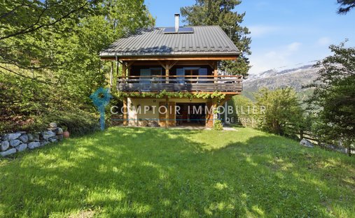 Chalet in Allemond, Auvergne-Rhône-Alpes, France 1