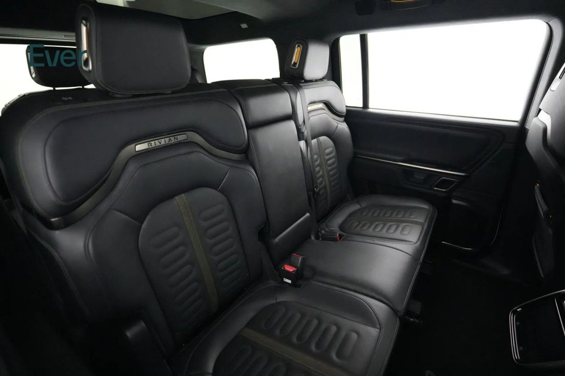 Suv in San Francisco, CA, United States 5 - 18905002