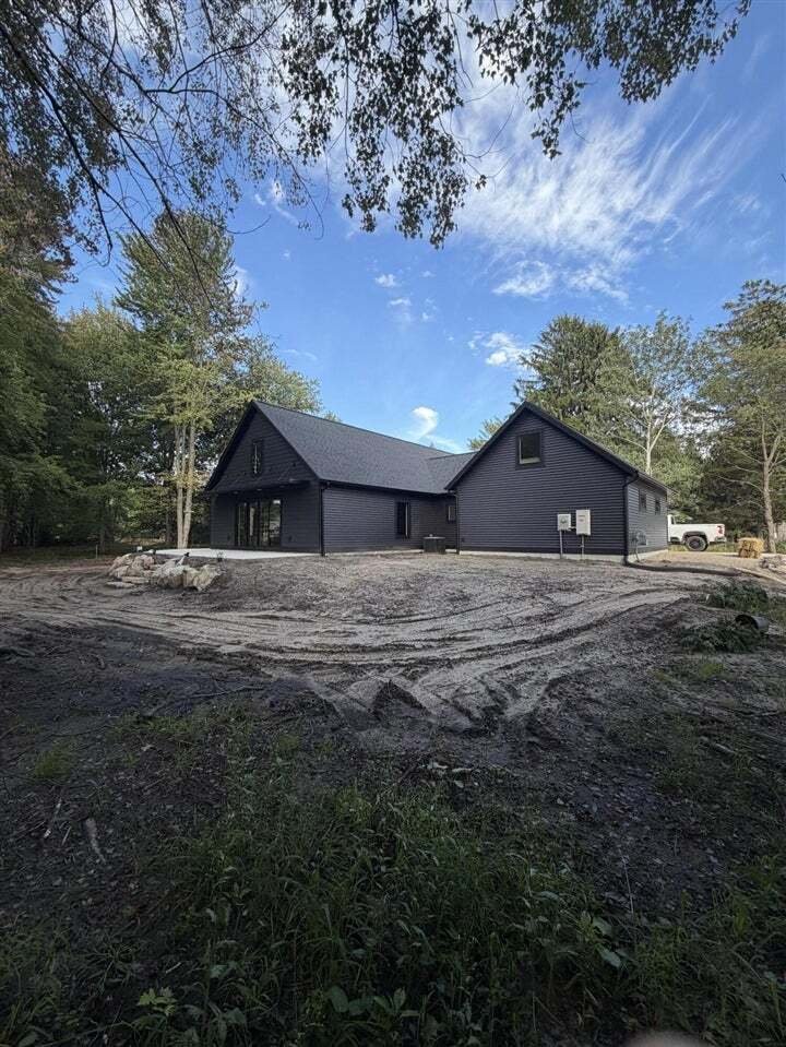 House in Norton Shores, Michigan, United States 3 - 18935961