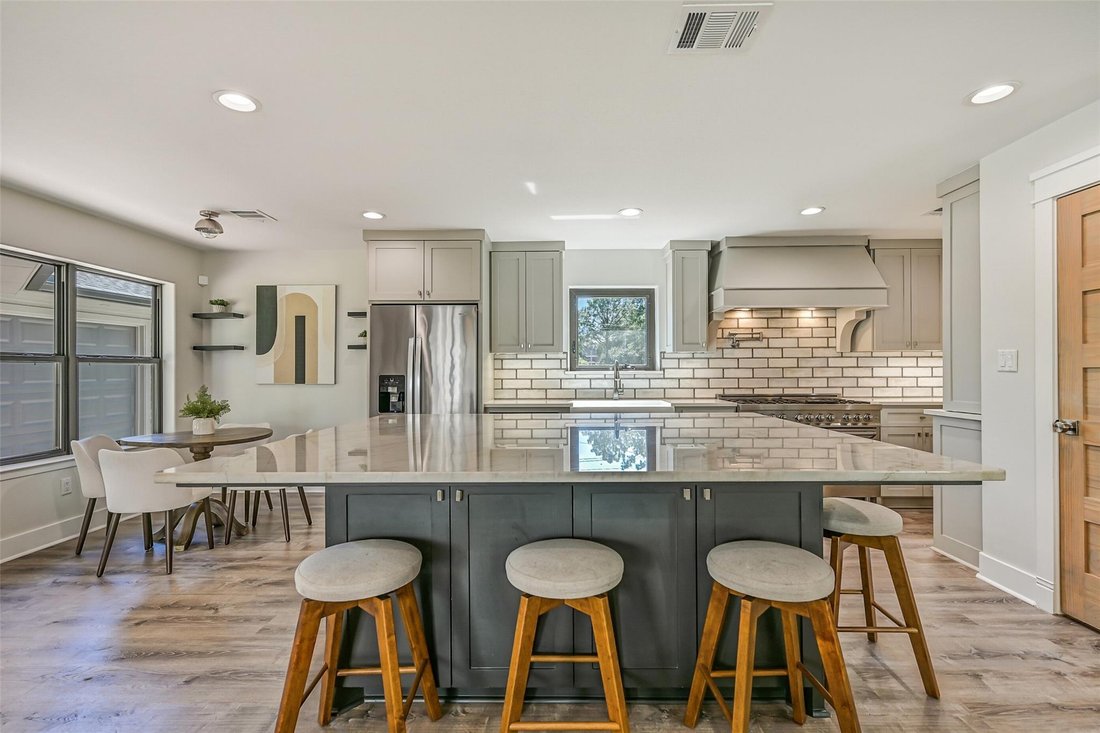 House in Friendswood, Texas, United States 3 - 18935179