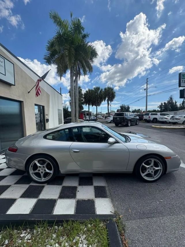 Coupe in Pinellas Park, FL, United States 4 - 18932512