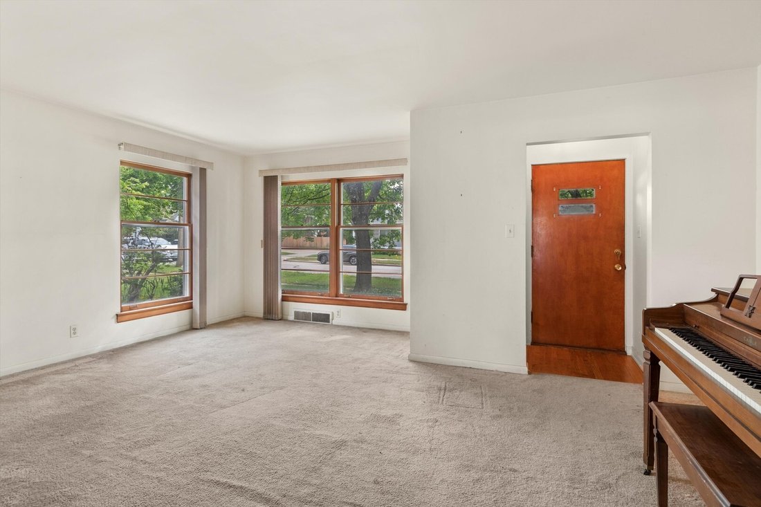 Land in Naperville, Illinois, United States 2 - 18932894