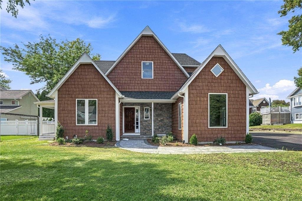 House in Warwick, Rhode Island, United States 1 - 18933407