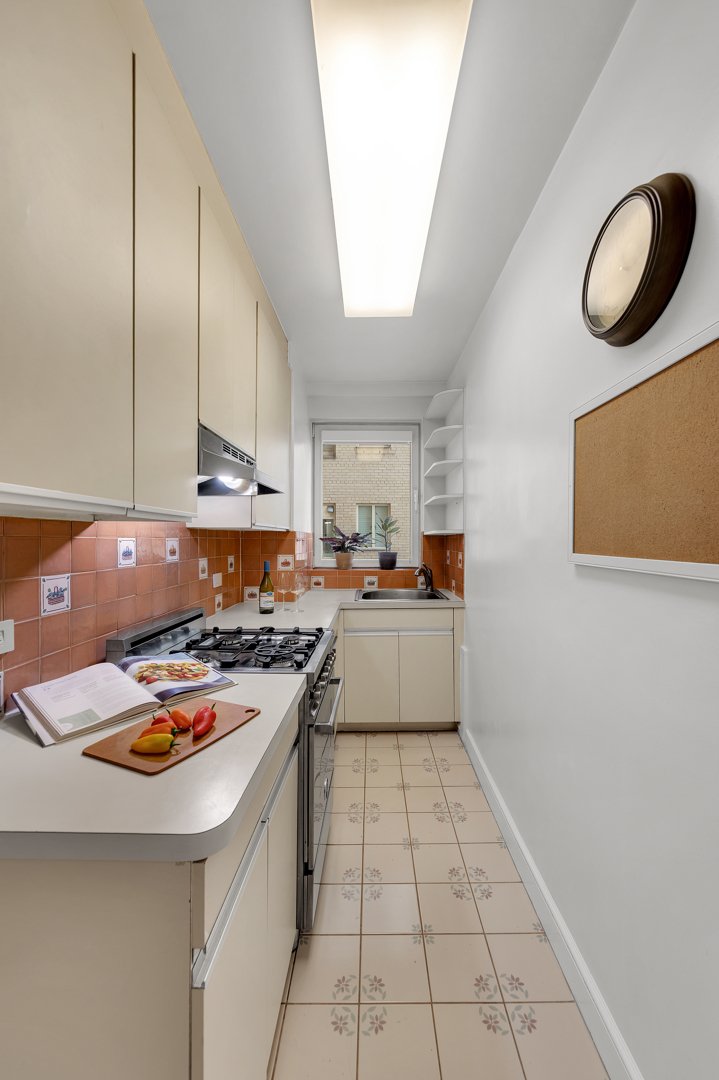 Co Op in New York, New York, United States 4 - 18934946