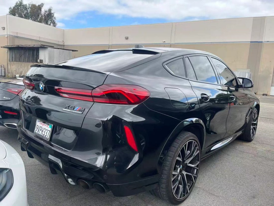 Suv in Costa Mesa, CA, United States 2 - 18932433
