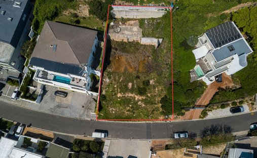 Land in Camps Bay, Atlantic Seaboard, Cape Town 1
