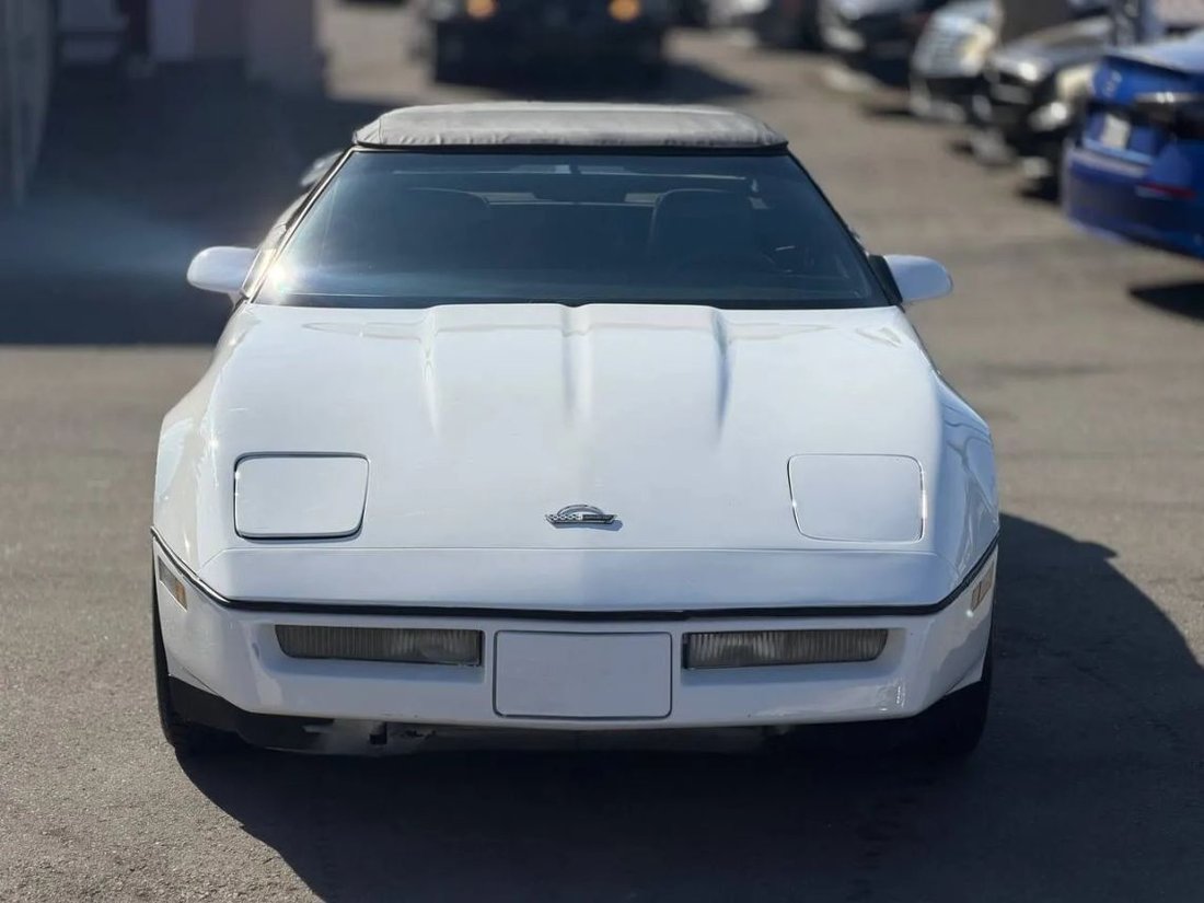 Cabriolet in Van Nuys, CA, United States 4 - 18932319