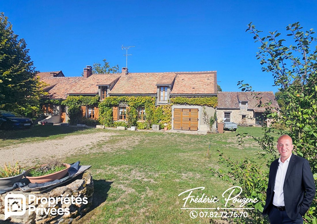 Villa in Houdan, Ile-de-France, France 1 - 18935778