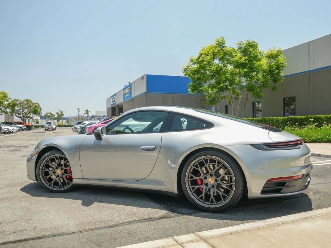 Coupe in Costa Mesa, CA, United States 3 - 18932592