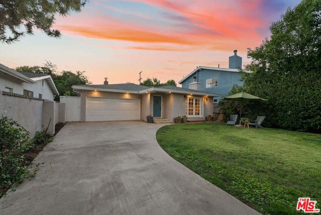 House in Los Angeles, California, United States 1 - 18933774