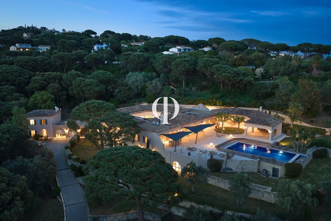 Villa in Nartelle-Noyer-Bellevue-bd des Sardinaux, Sainte-Maxime, France 3 - 17865592