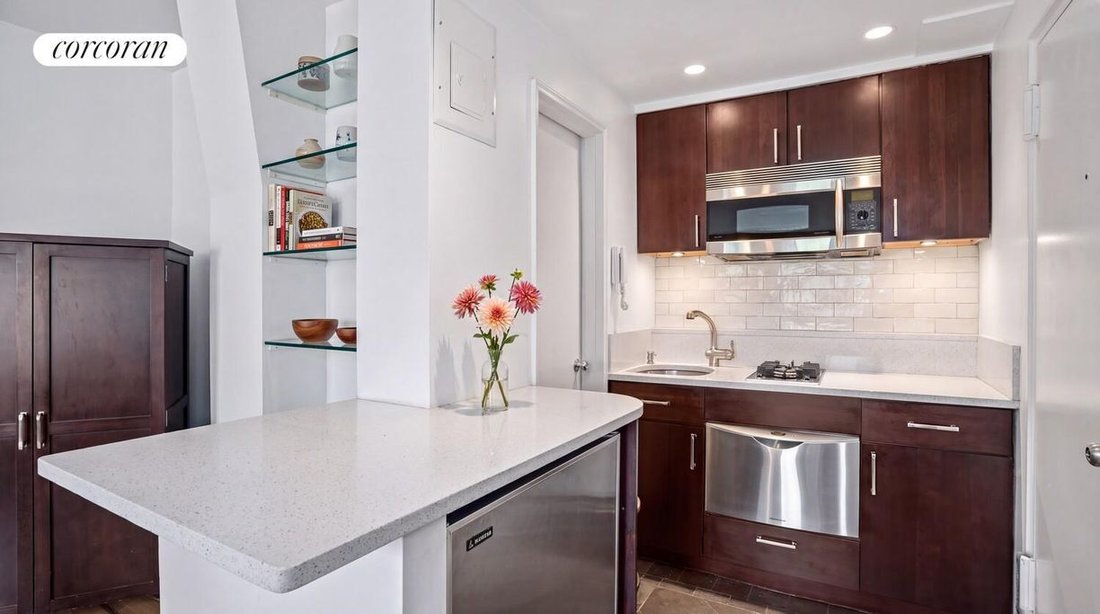 Co Op in New York, New York, United States 4 - 18932988