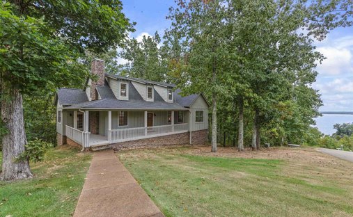 House in Savannah, Tennessee, United States 1