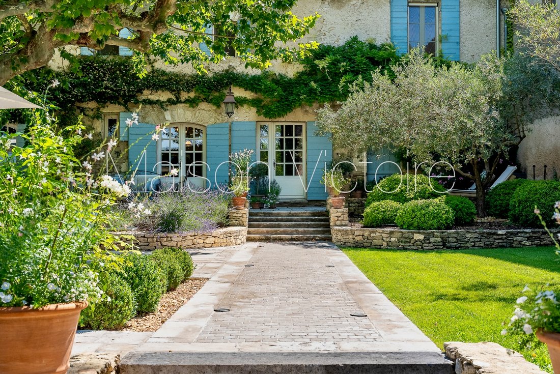 House in Lagnes, Provence-Alpes-Côte d'Azur, France 3 - 18935574