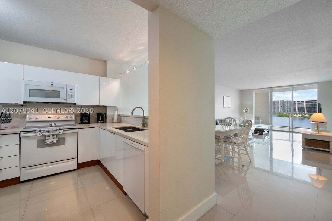 Condo in Golden Beach, Florida, United States 3 - 18934322