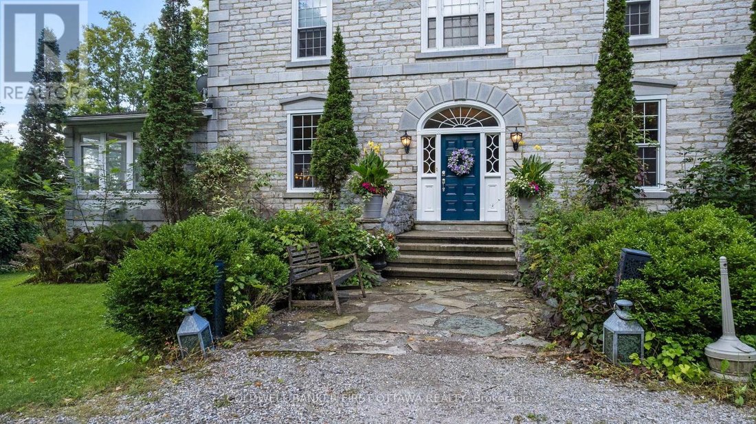House in Lanark Highlands, Ontario, Canada 5 - 18932770