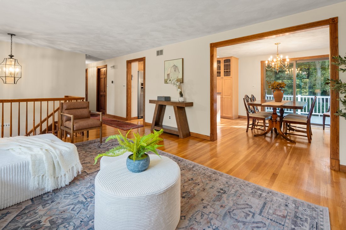House in Billerica, Massachusetts, United States 4 - 18932125