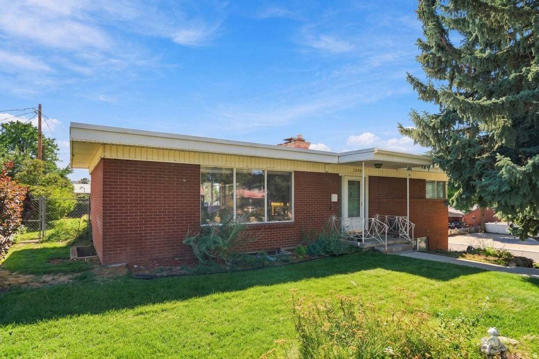 House in Holladay, Utah, United States 2 - 18934090