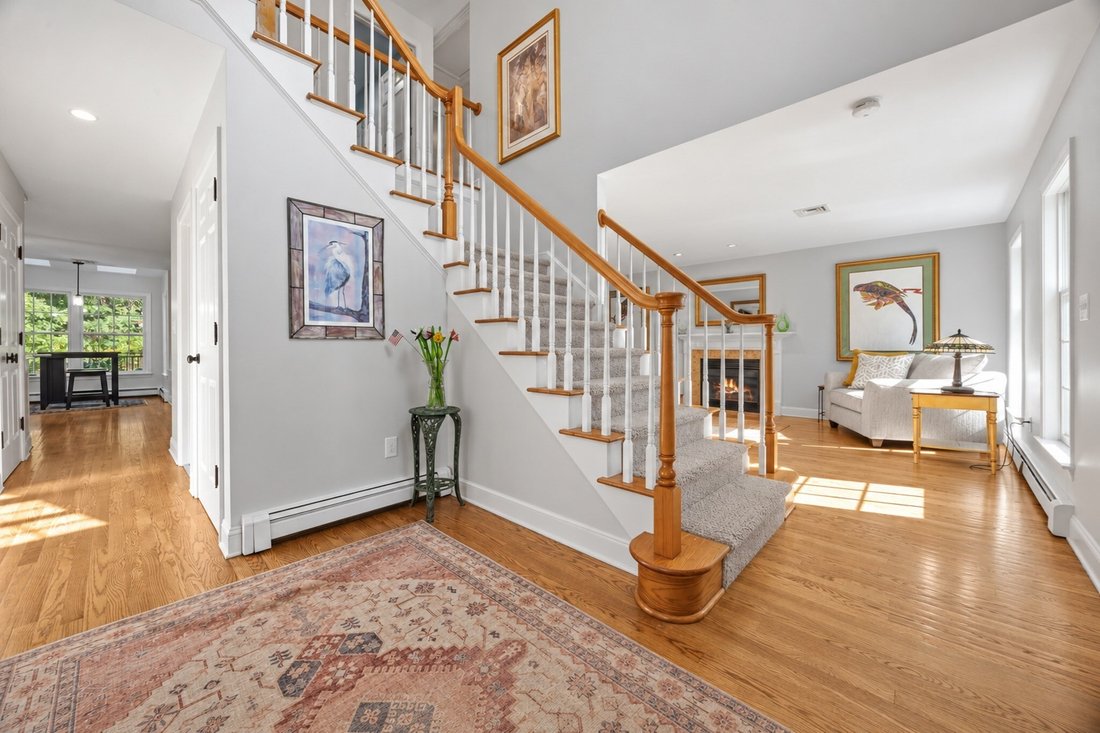 House in Raynham, Massachusetts, United States 4 - 18936241
