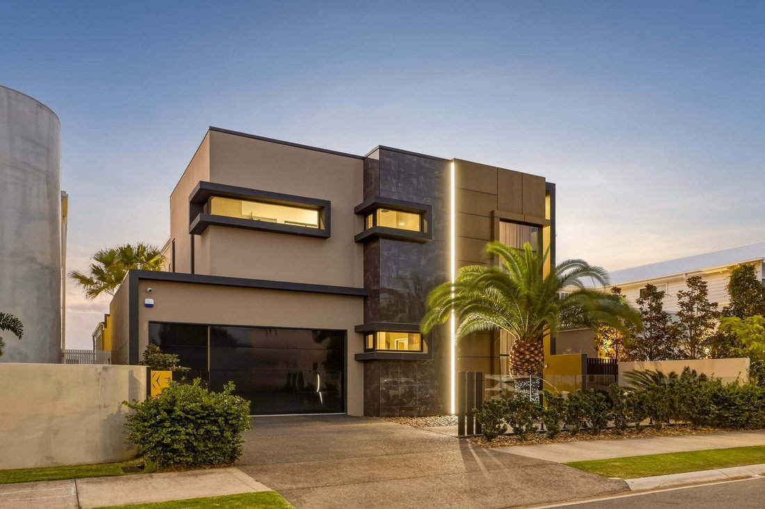 House in Newport, Queensland, Australia 1 - 18936376