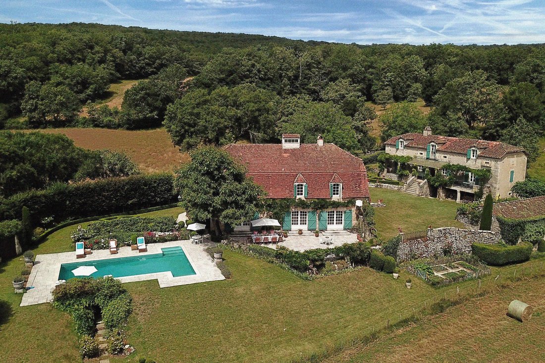House in Saint-Cirq-Lapopie, Occitania, France 1 - 17327074