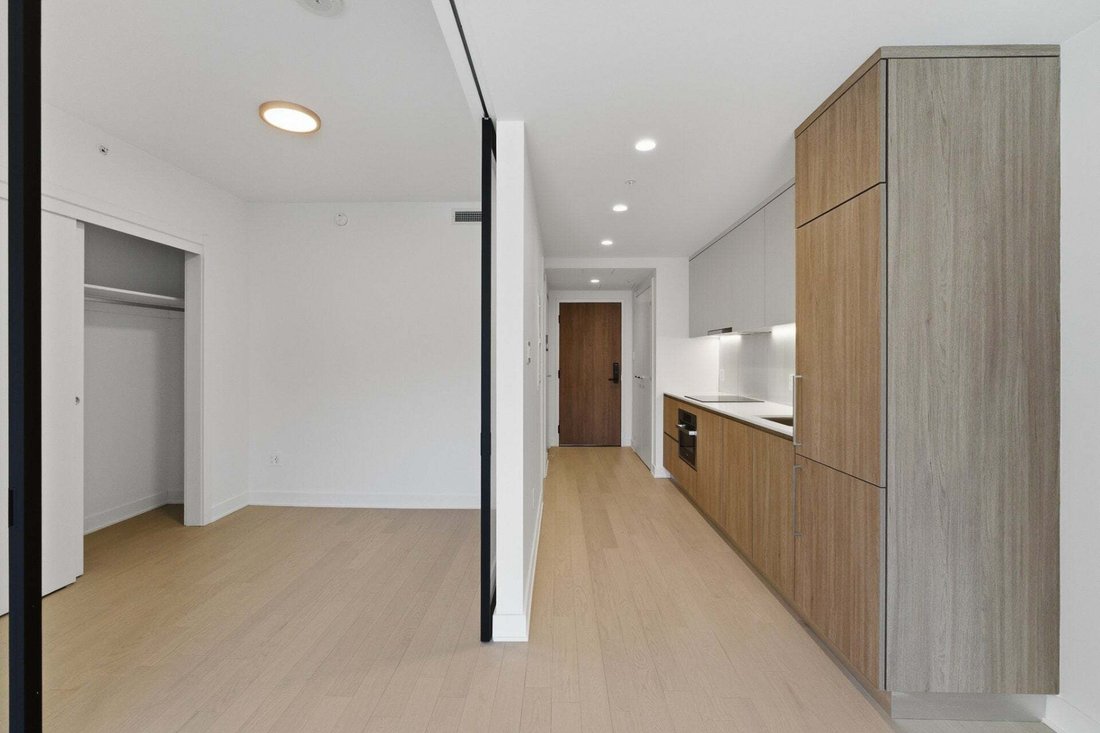 Condo in Montréal, Quebec, Canada 4 - 18935327