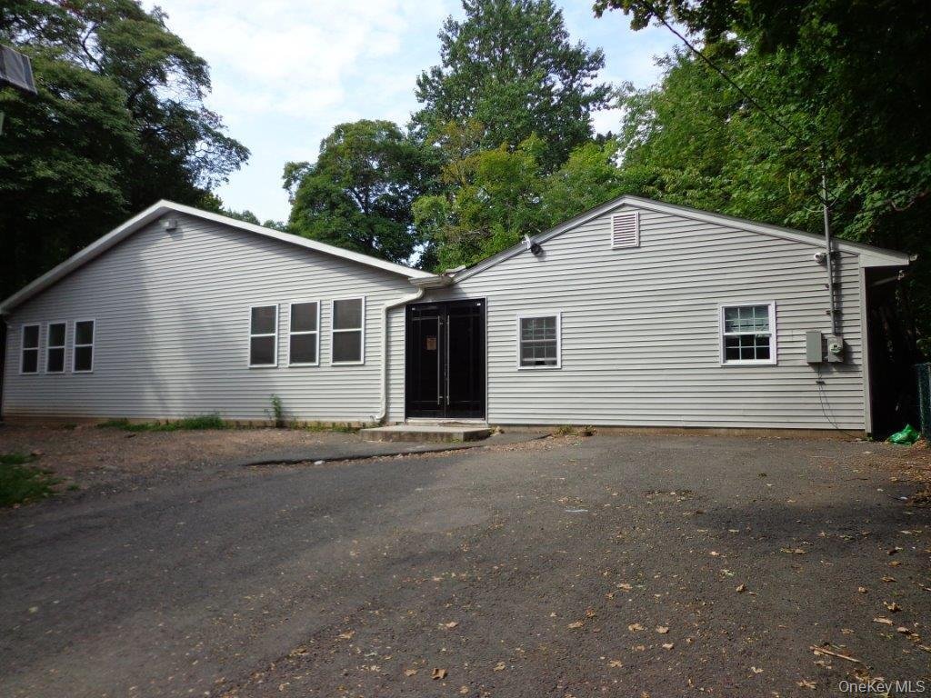 House in Airmont, New York, United States 1 - 18934021