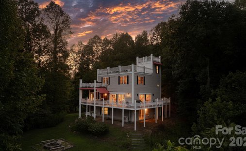 House in Lenoir, North Carolina, United States 1