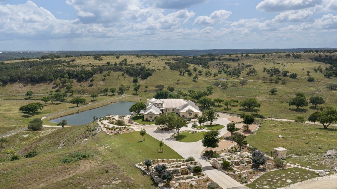 Farm Ranch in Ingram, Texas, United States 1 - 18935326