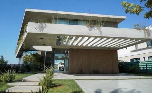 House in Belén de Escobar, Buenos Aires Province, Argentina 1