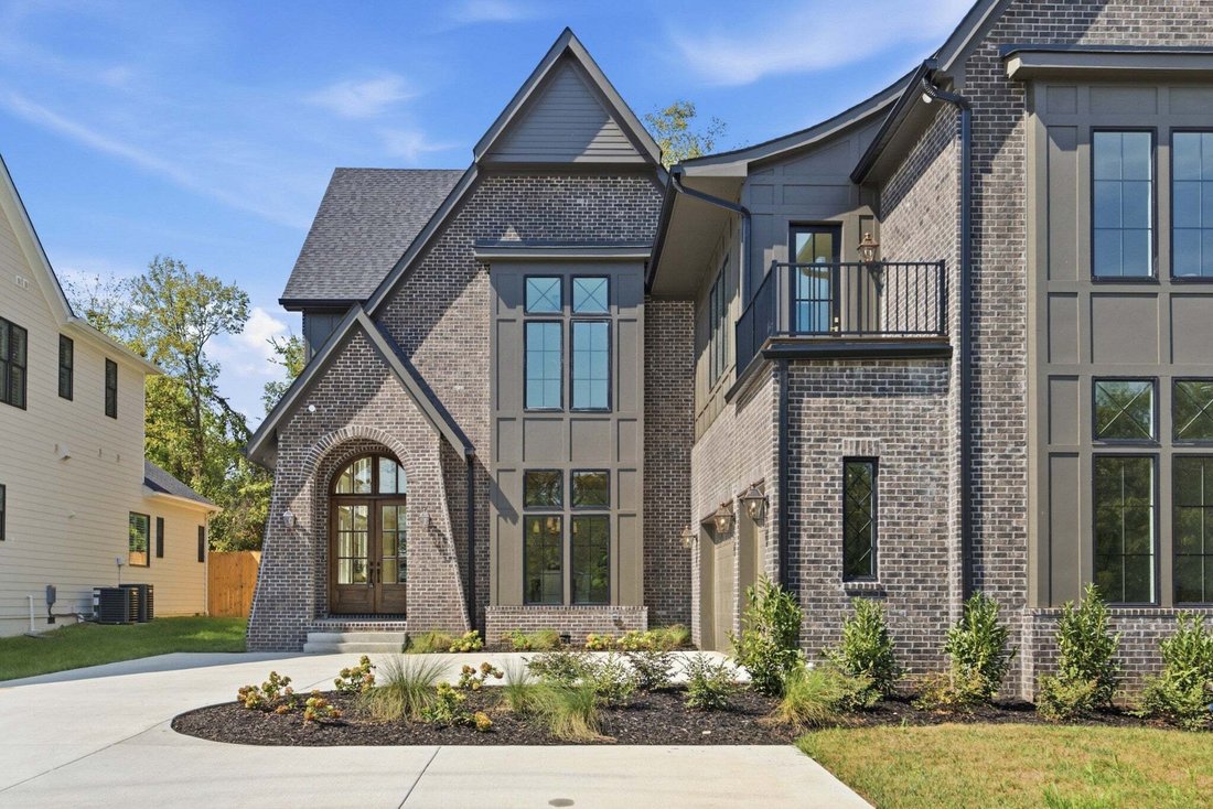 Co Op in Forest Hills, Tennessee, United States 3 - 18934086