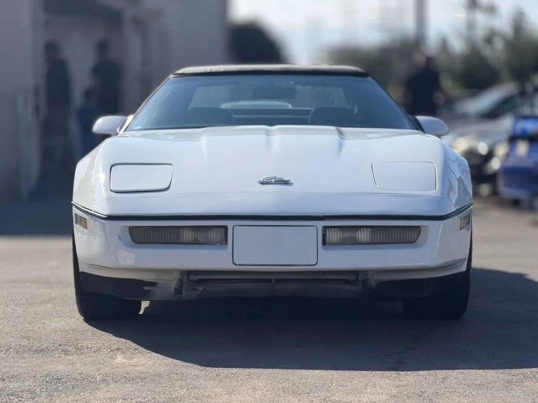 Cabriolet in Van Nuys, CA, United States 3 - 18932319