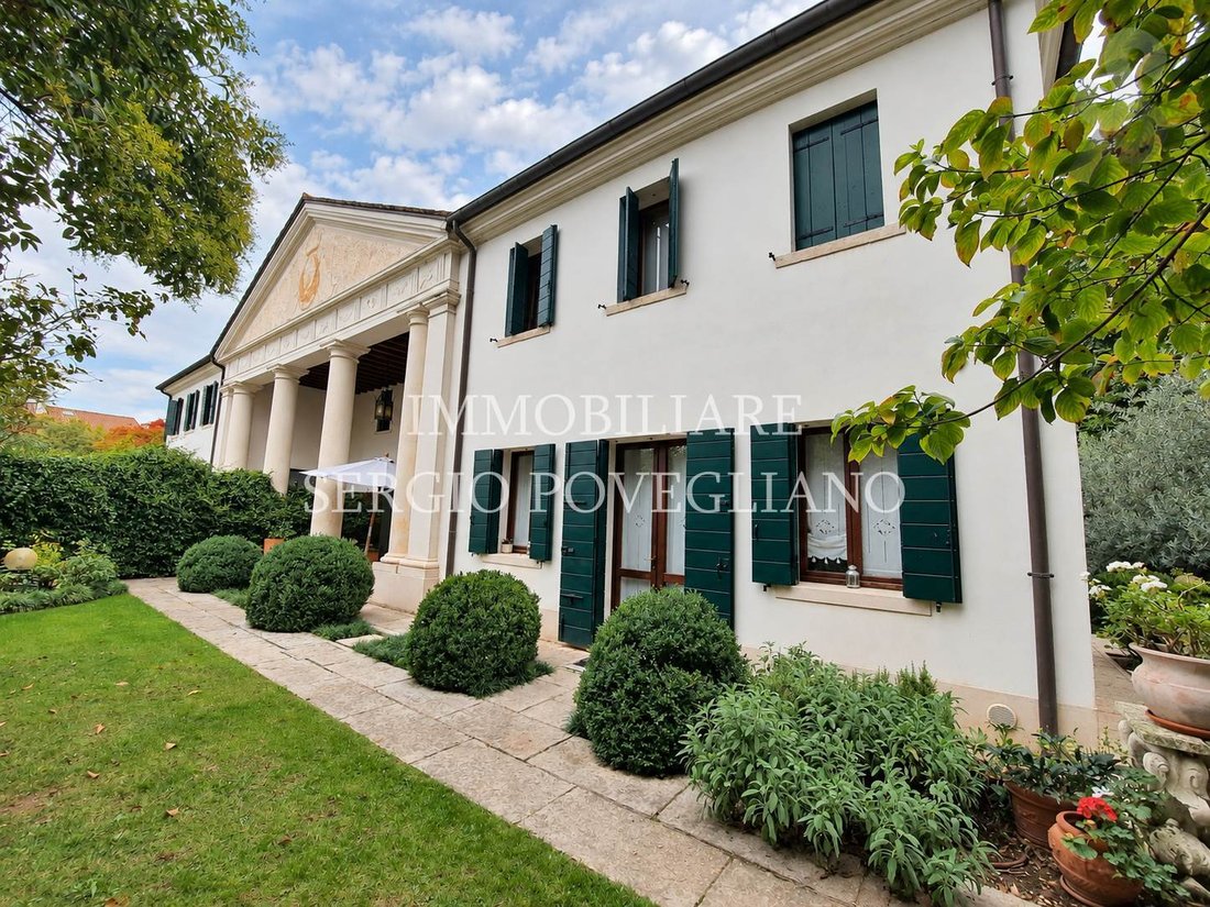 Villa in Saint Pelayo, Treviso, Italy 1 - 18935299