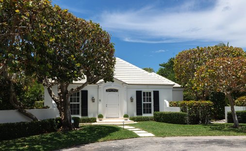 Co Op in Boynton Beach, Florida, United States 1