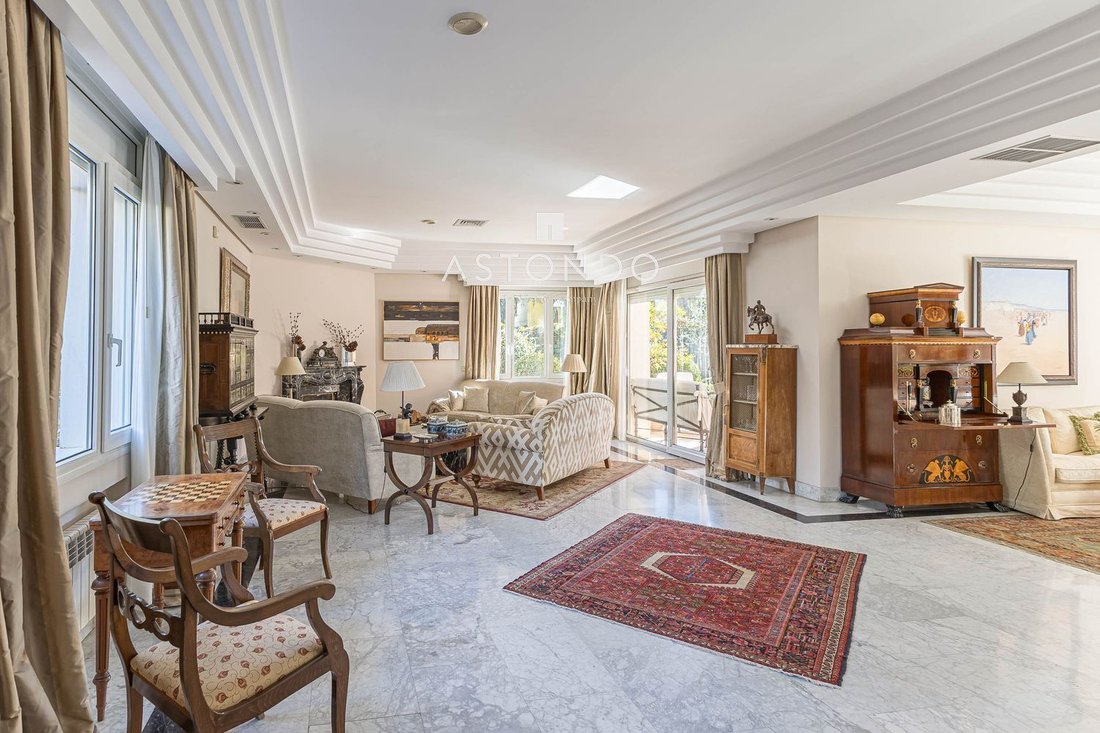 Chalet in Hortaleza, Madrid, Spain 2 - 18934616