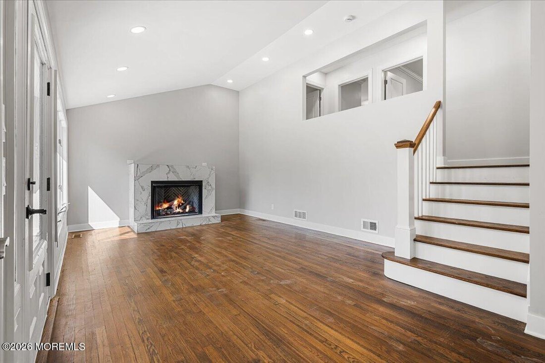 House in Red Bank, New Jersey, United States 4 - 18933366
