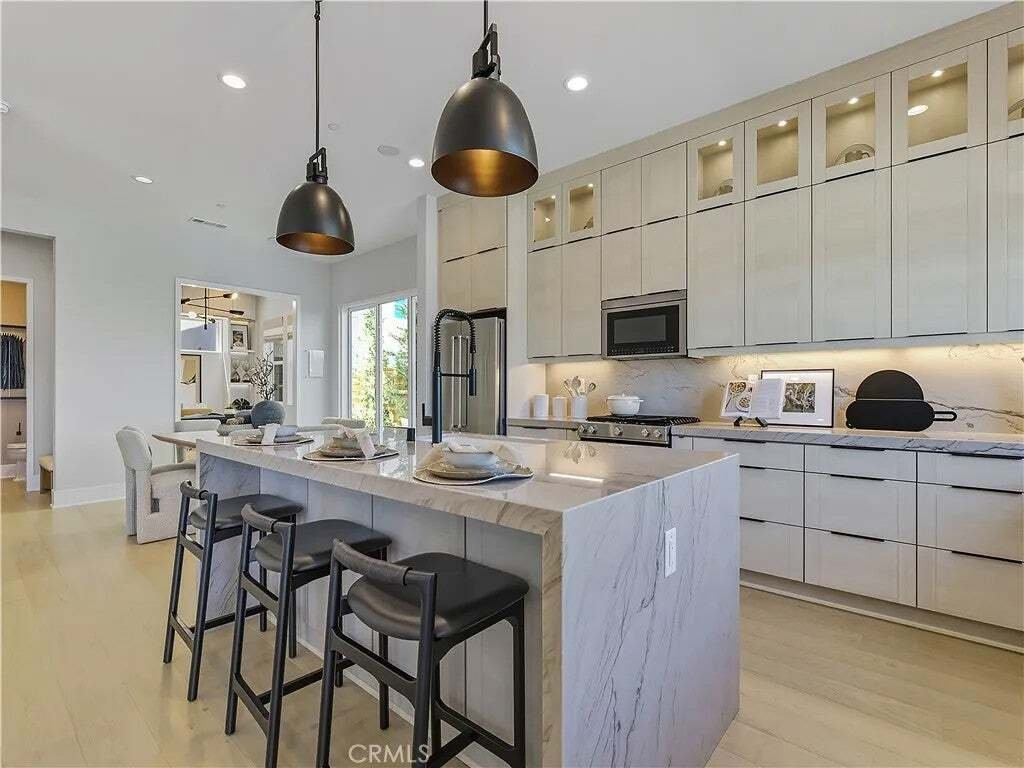 Condo in Montebello, California, United States 1 - 18934585