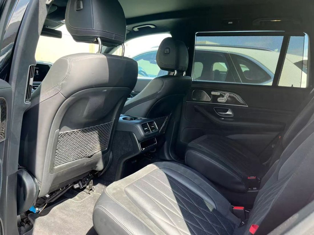 Suv in Costa Mesa, CA, United States 4 - 18932406