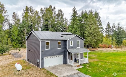 House in Roy, Washington, United States 1
