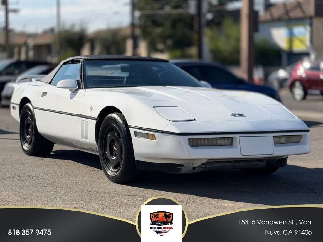 Cabriolet in Van Nuys, CA, United States 1 - 18932319
