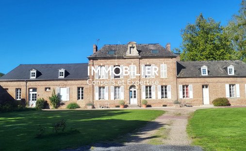 Estate in Tilloy-Floriville, Hauts-de-France, France 1