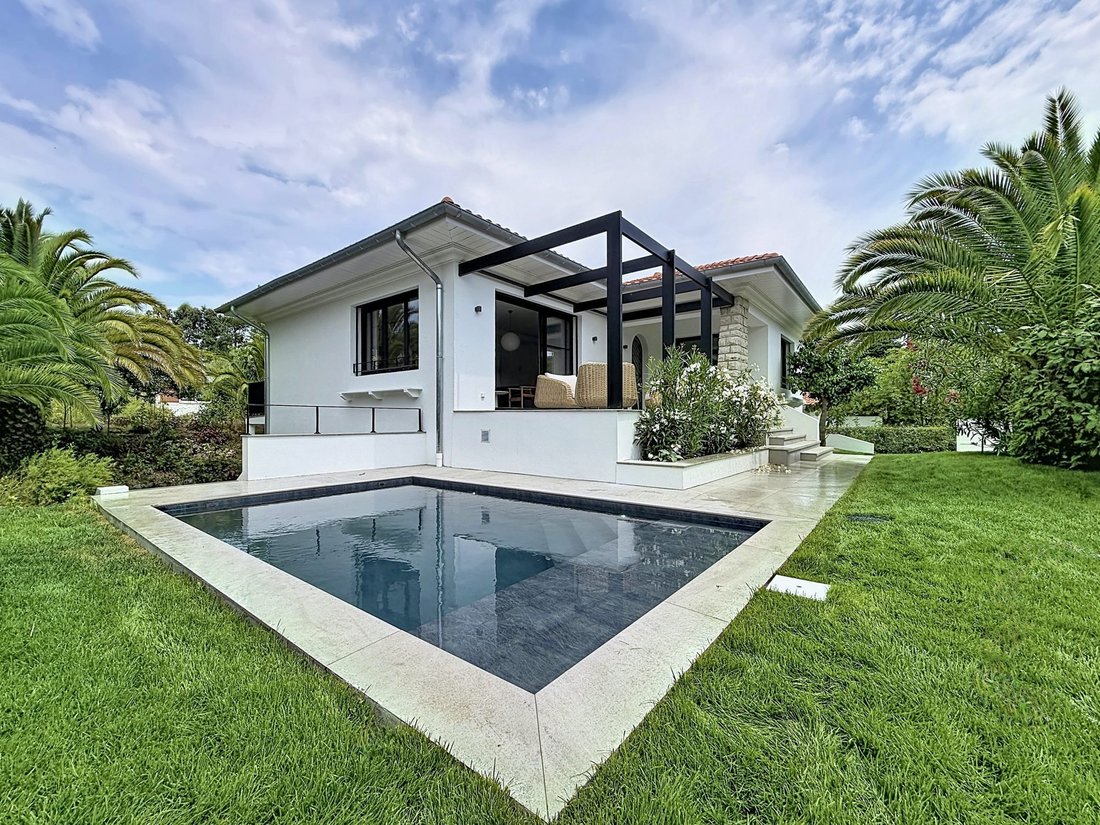 House in Anglet, Nouvelle-Aquitaine, France 1 - 18505075