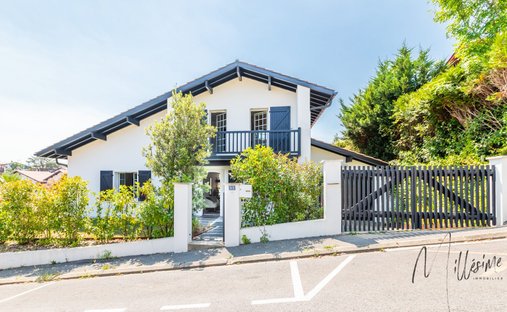 House in Guéthary, Nouvelle-Aquitaine, France 1
