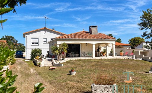 House in La Tremblade, Nouvelle-Aquitaine, France 1