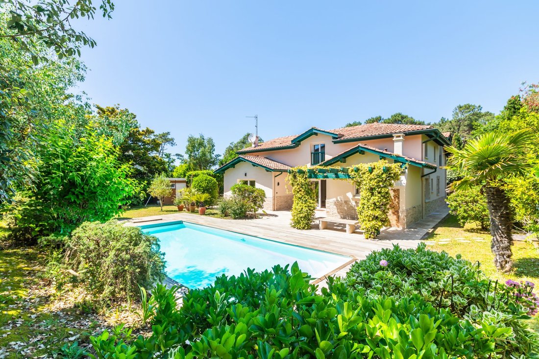 House in Anglet, Nouvelle-Aquitaine, France 1 - 18043454
