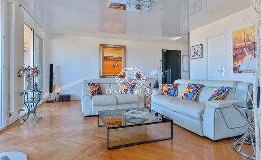 Apartment in Champvert-Point du Jour-Saint Irénée, Lyon 5e Arrondissement, Lyon 1