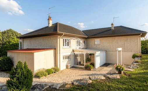 House in Seyssuel, Auvergne-Rhône-Alpes, France 1