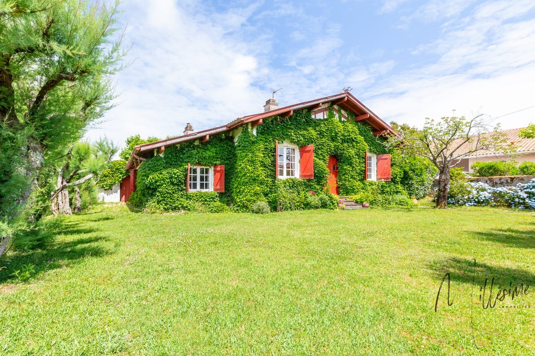 House in Anglet, Nouvelle-Aquitaine, France 1 - 17489224
