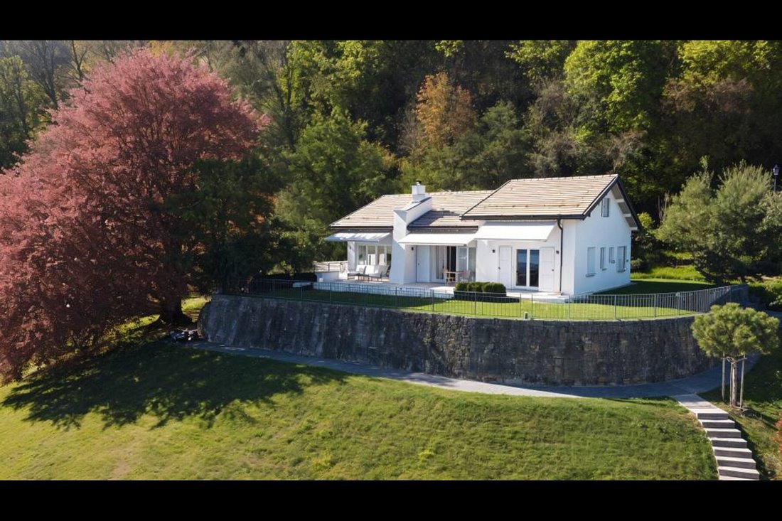 House in Bursins, Vaud, Switzerland 2 - 18936570