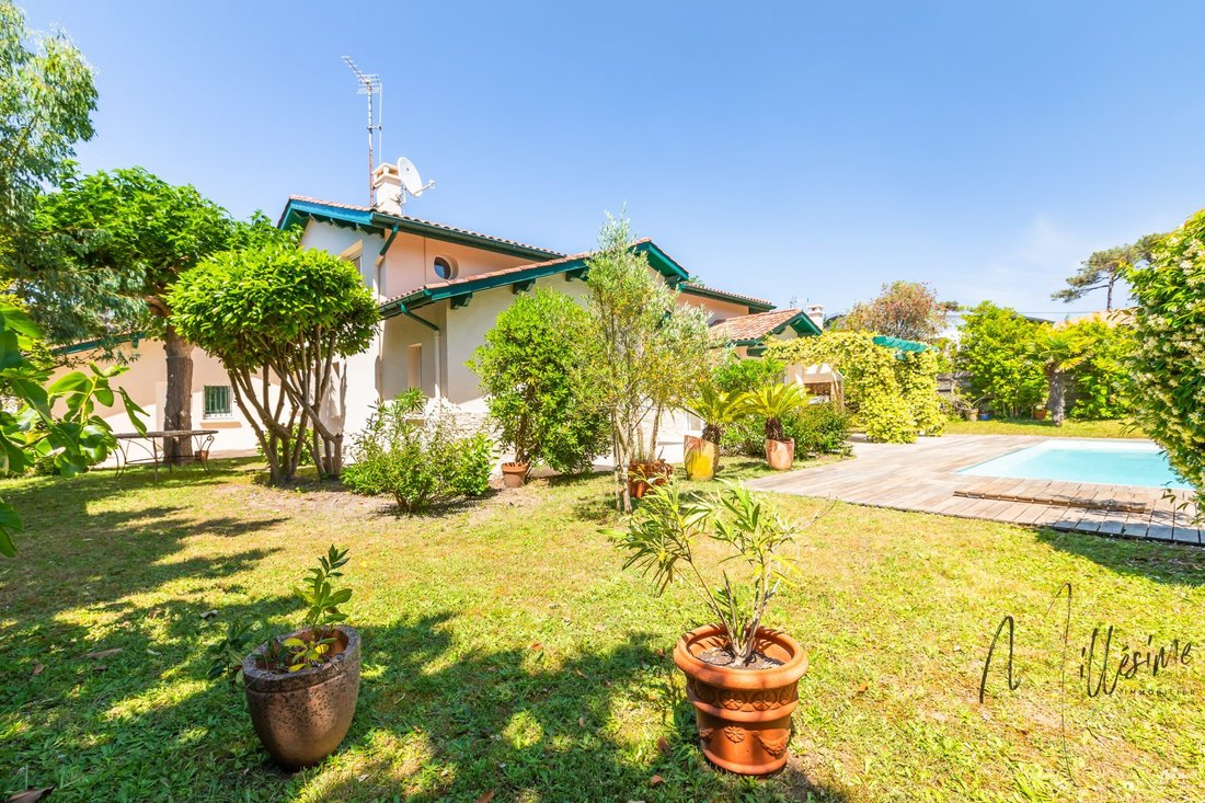 House in Anglet, Nouvelle-Aquitaine, France 2 - 18043454